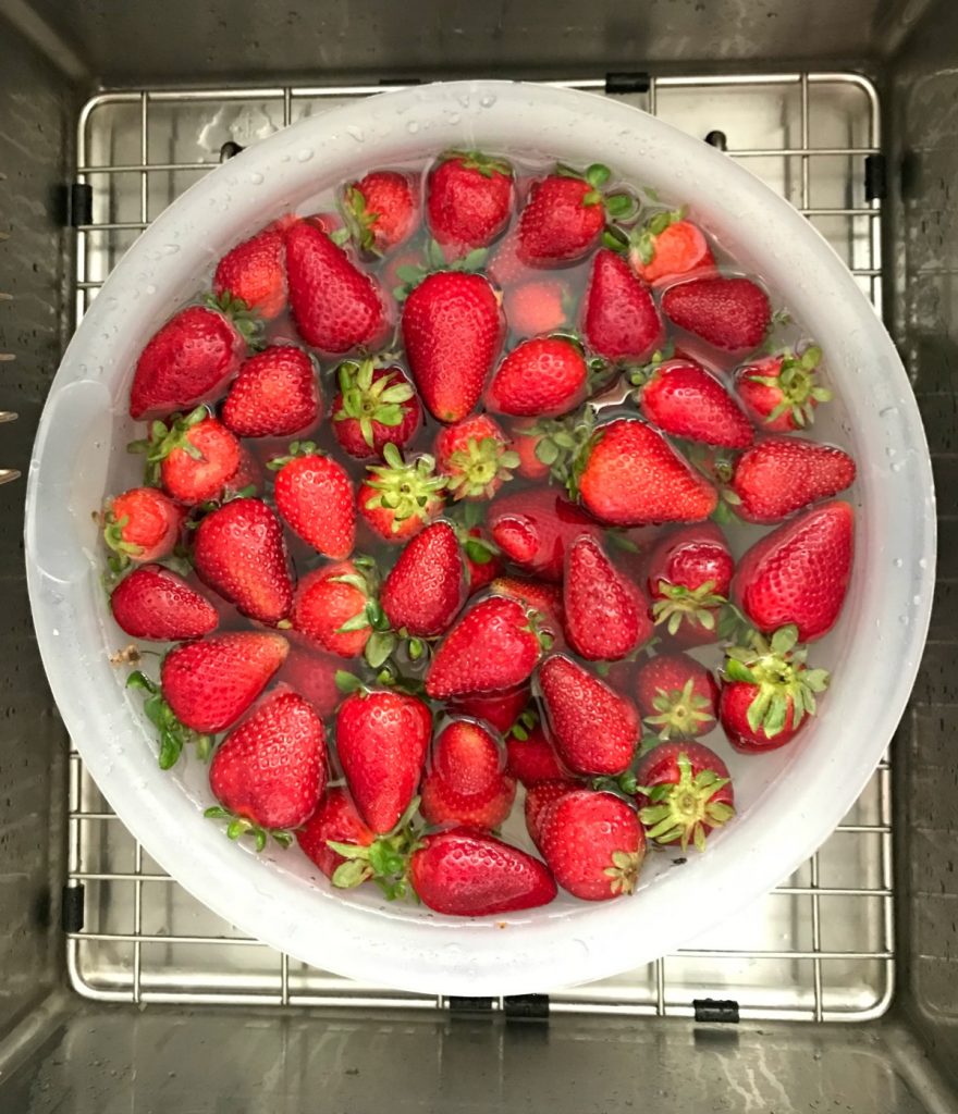 https://www.classyclutter.net/wp-content/uploads/2013/05/How-to-keep-strawberries-fresh-1-880x1024.jpg